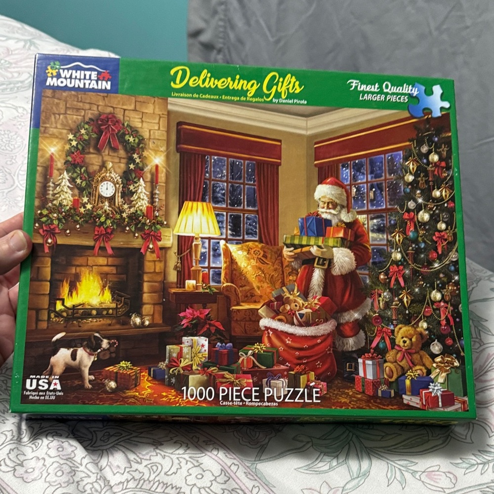 White Mountain delivering gifts